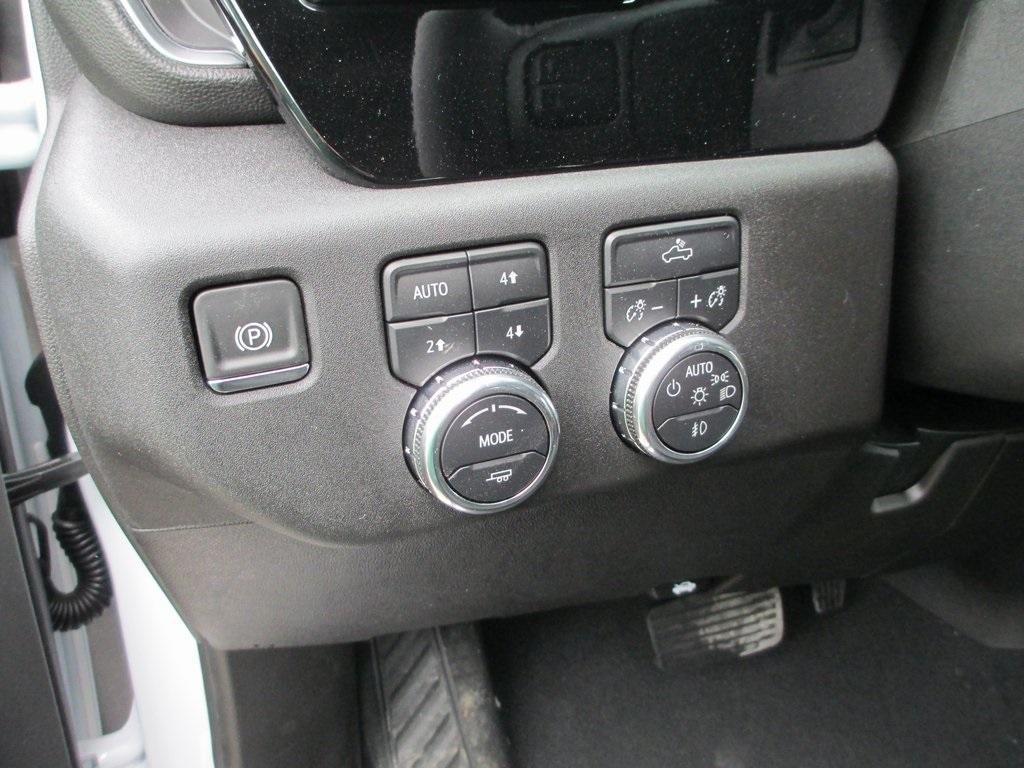 new 2025 GMC Sierra 2500 car, priced at $58,235