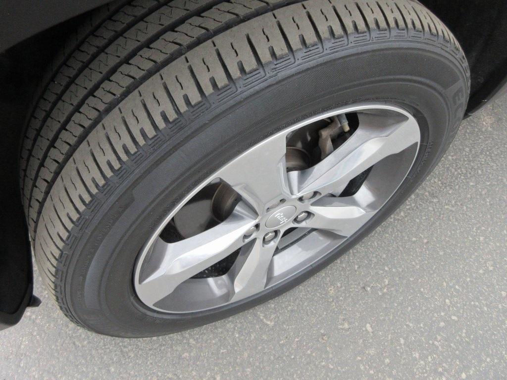 used 2021 Jeep Grand Cherokee L car, priced at $29,995