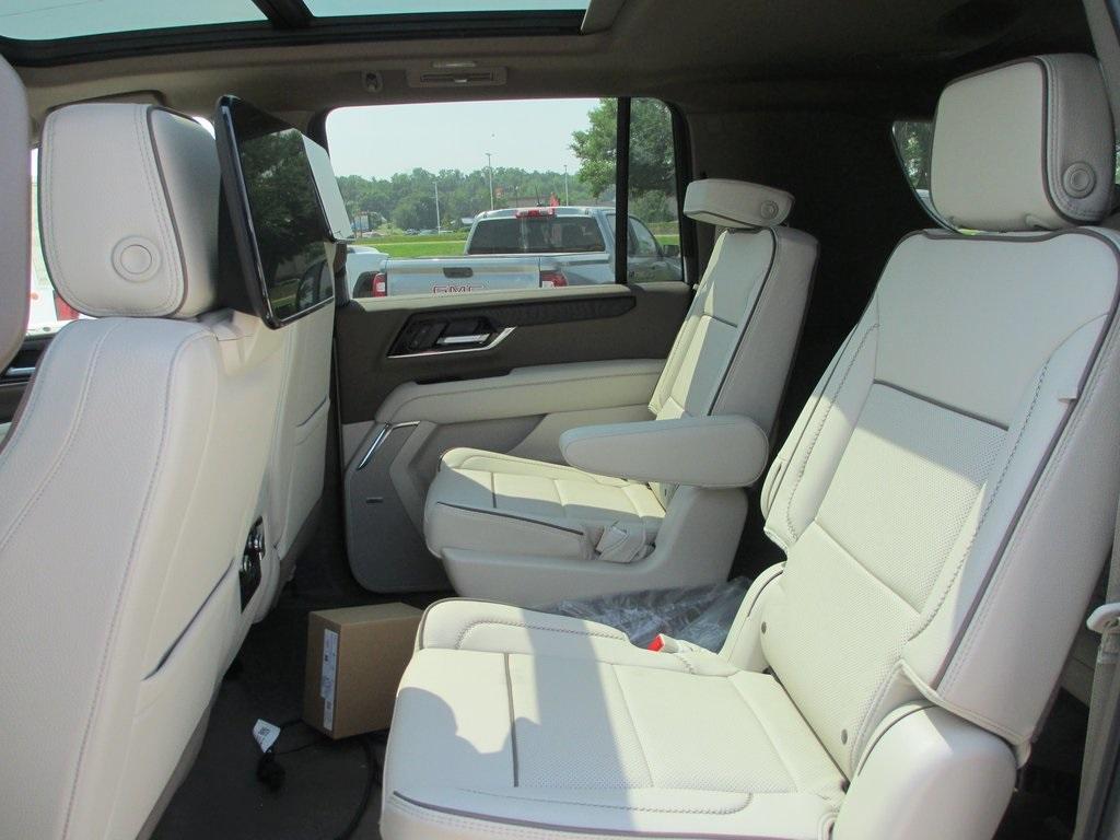 new 2025 GMC Yukon XL car, priced at $93,594
