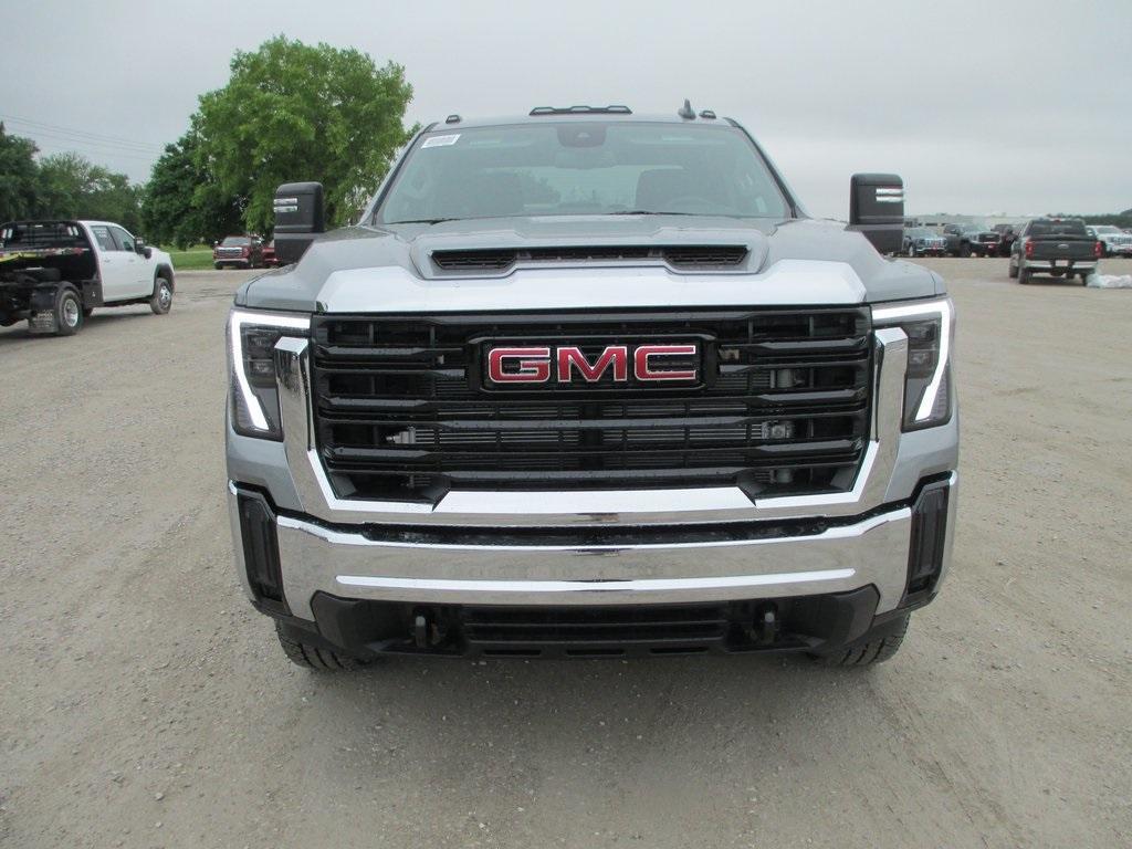 new 2025 GMC Sierra 3500 car, priced at $64,965
