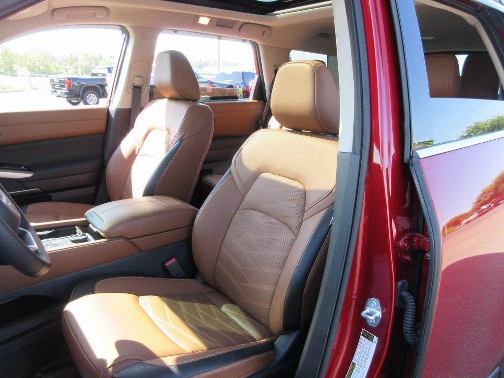 used 2025 Nissan Pathfinder car, priced at $47,995