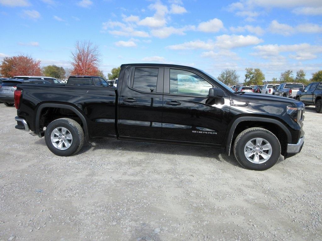 new 2025 GMC Sierra 1500 car, priced at $37,830