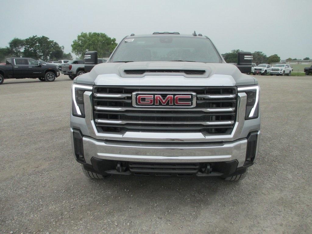 new 2025 GMC Sierra 2500 car, priced at $57,315