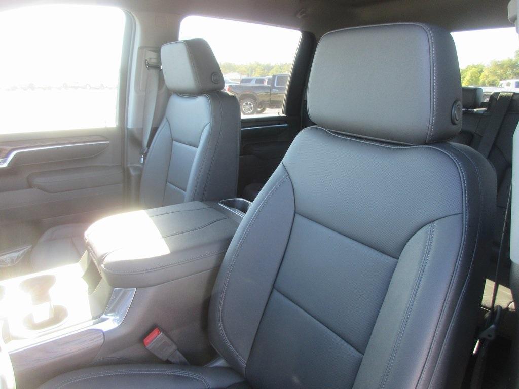 new 2026 GMC Sierra 2500 car, priced at $76,026