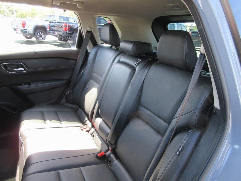 used 2021 Nissan Rogue car, priced at $24,995