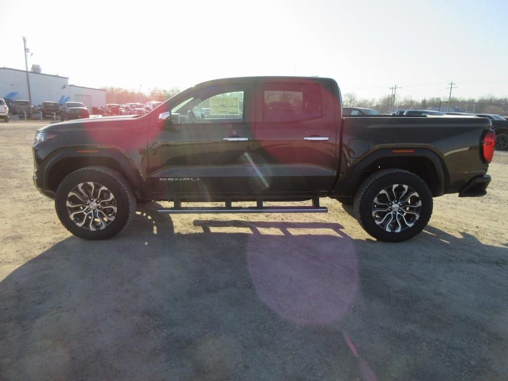 new 2025 GMC Canyon car, priced at $52,598