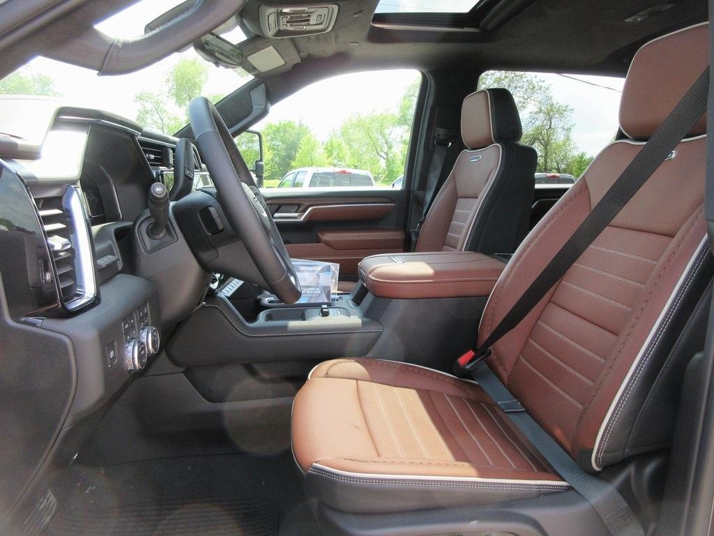 new 2025 GMC Sierra 3500 car, priced at $95,645