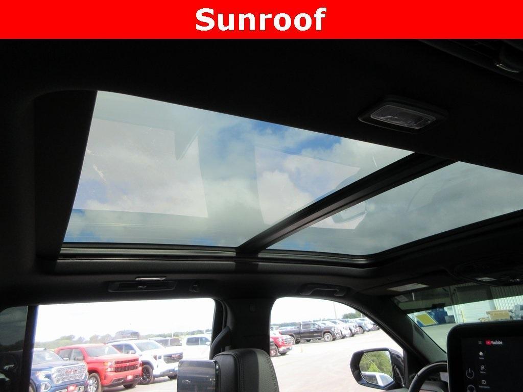 used 2025 GMC Yukon car, priced at $84,995