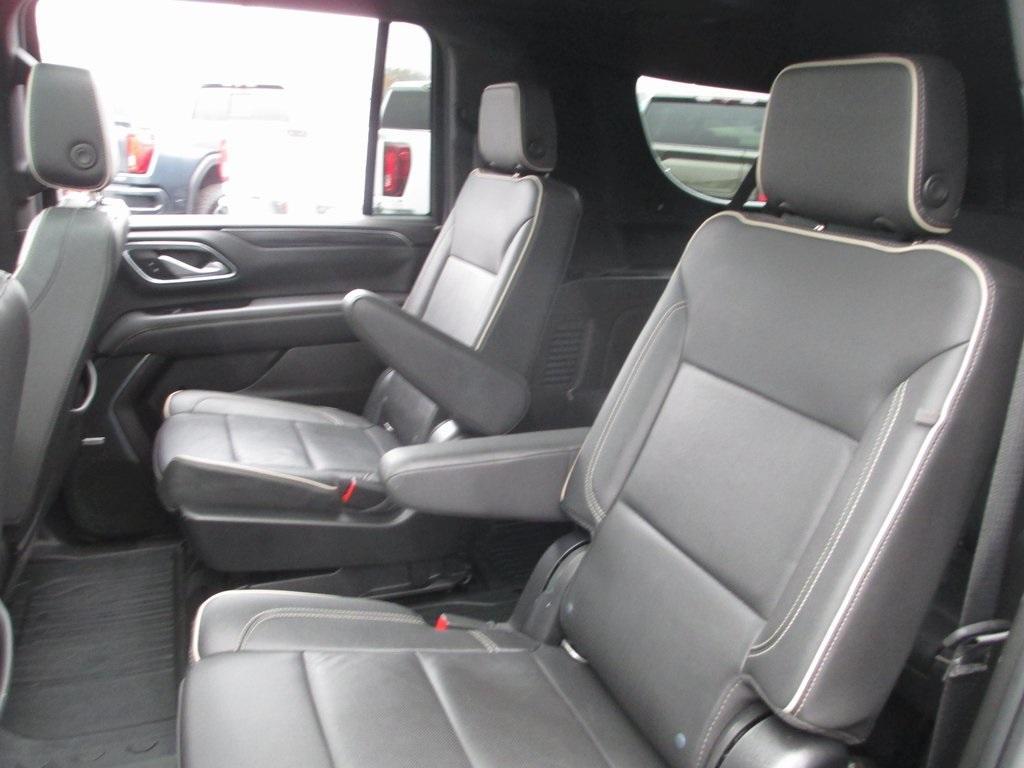 used 2022 GMC Yukon XL car, priced at $39,995