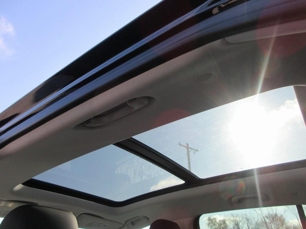 new 2025 Buick Envision car, priced at $37,084