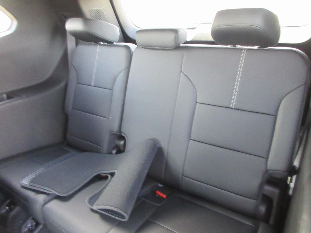 new 2025 GMC Acadia car, priced at $45,271