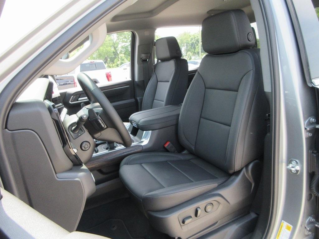 new 2025 GMC Sierra 1500 car, priced at $55,687