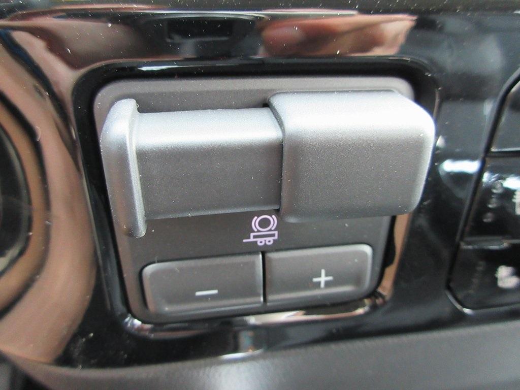 new 2025 GMC Sierra 1500 car, priced at $55,687
