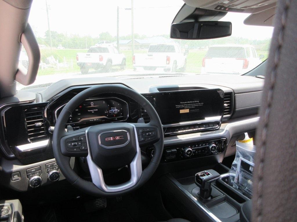 new 2025 GMC Sierra 1500 car, priced at $55,687