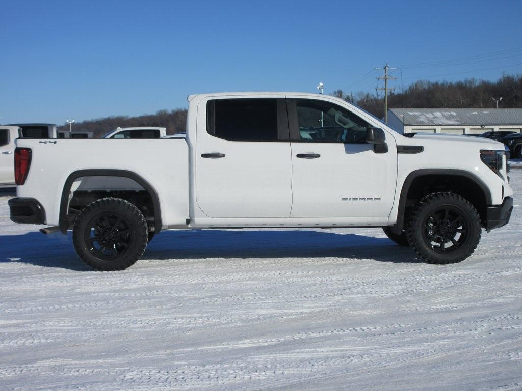 new 2025 GMC Sierra 1500 car, priced at $47,499