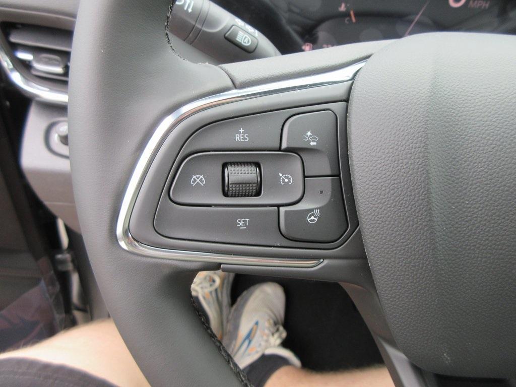new 2025 Buick Envista car, priced at $25,667