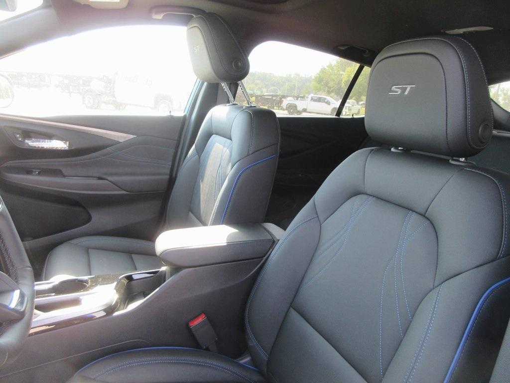 new 2026 Buick Envista car, priced at $29,052