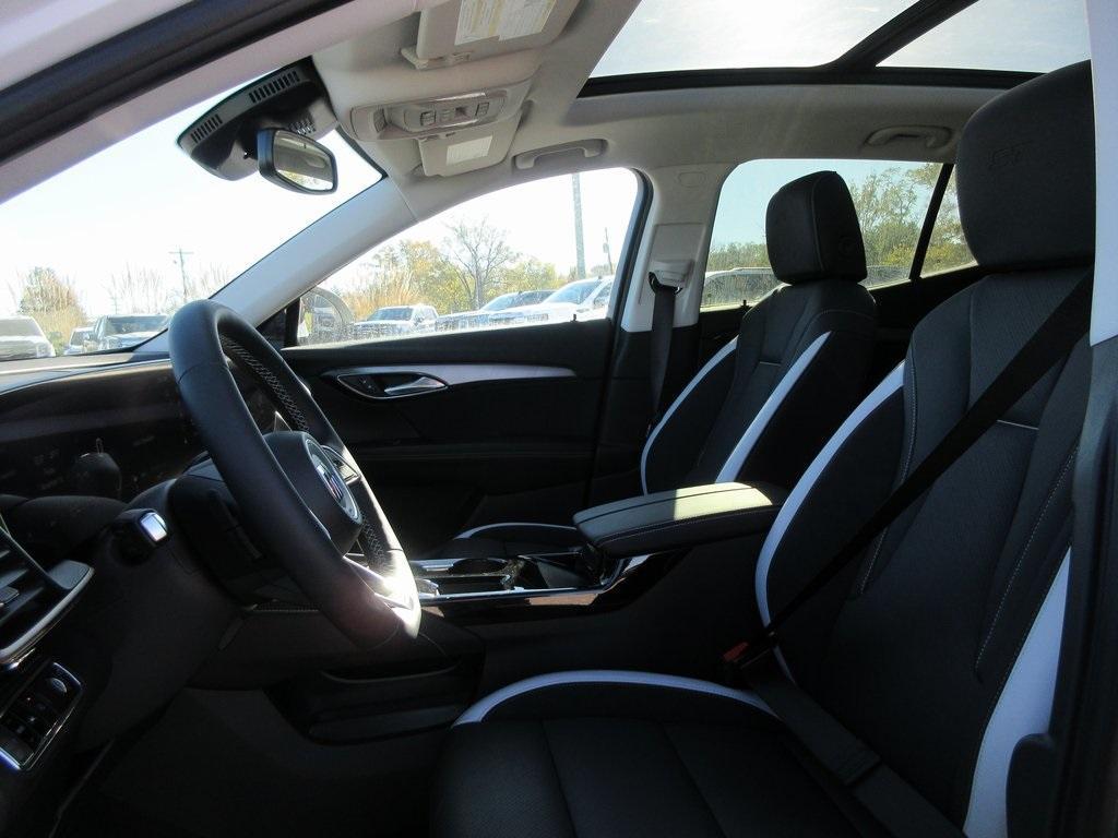new 2025 Buick Envision car