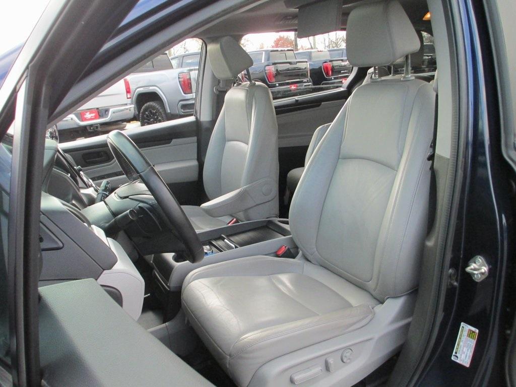used 2018 Honda Odyssey car, priced at $19,995