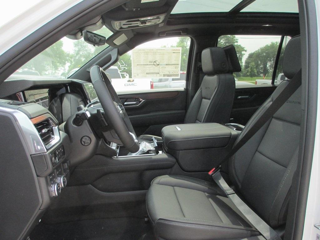 new 2025 GMC Yukon car, priced at $91,741
