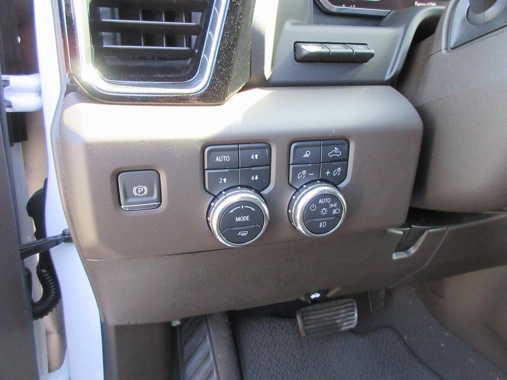new 2025 GMC Sierra 3500 car, priced at $85,213