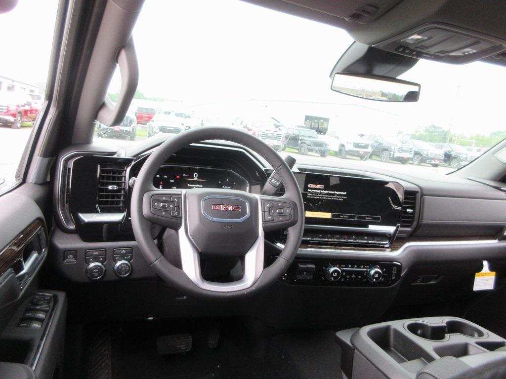 new 2025 GMC Sierra 1500 car, priced at $52,974