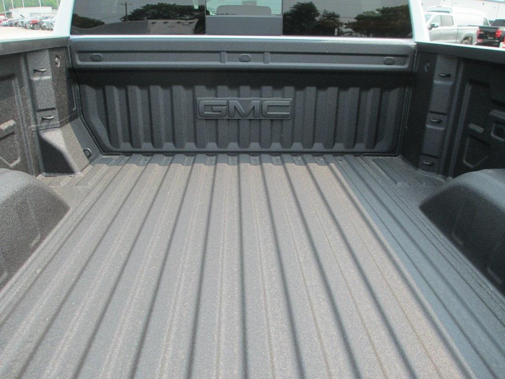 new 2025 GMC Sierra 1500 car, priced at $63,276
