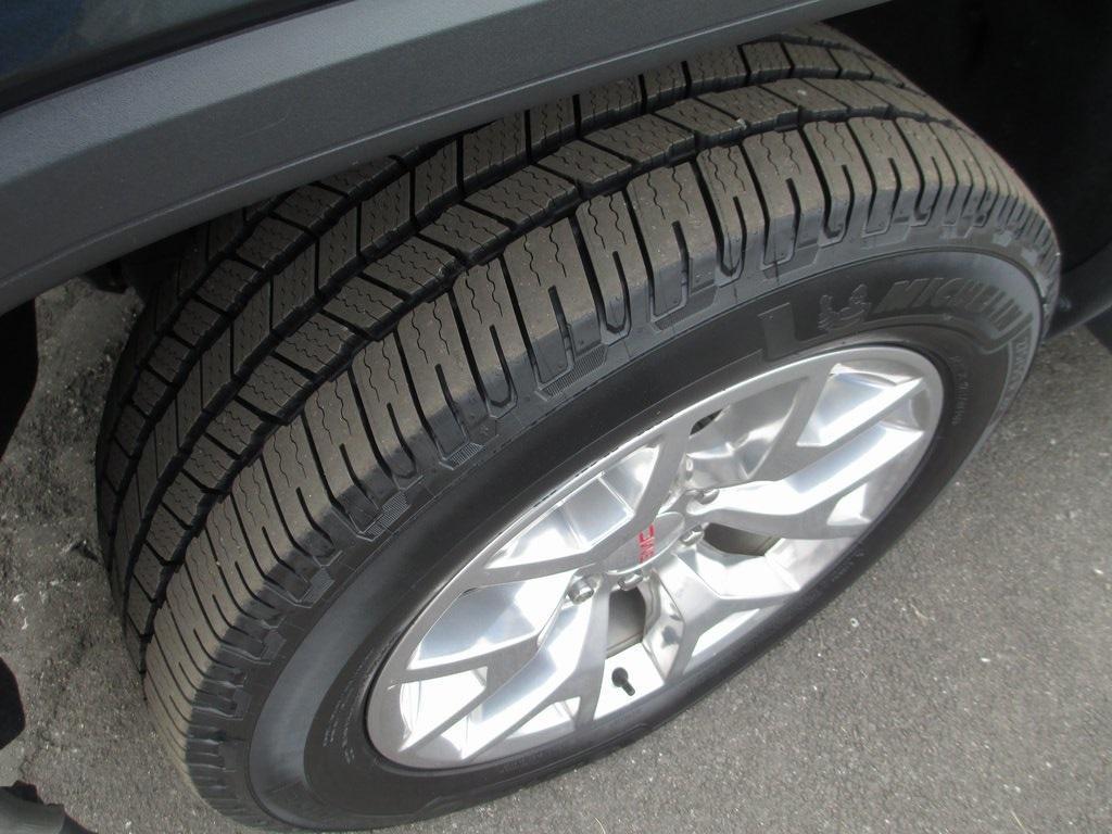 used 2018 GMC Sierra 1500 car, priced at $39,995