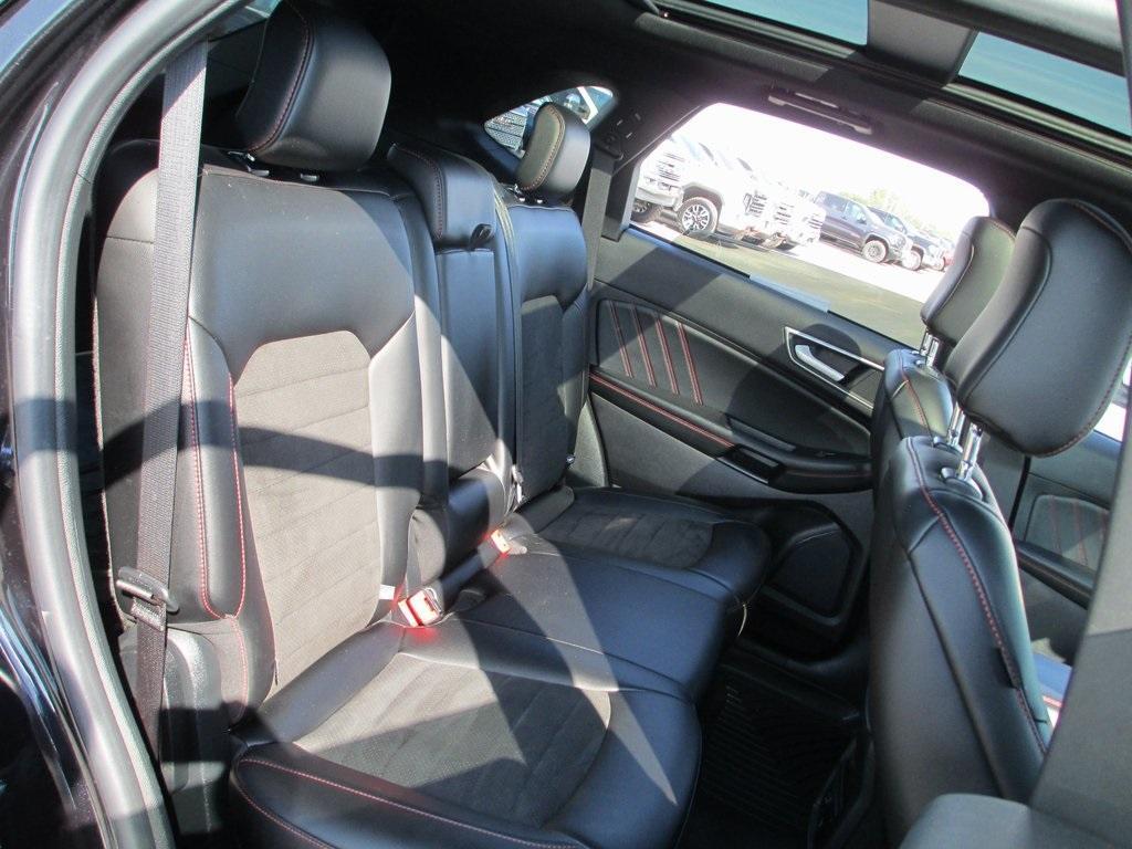 used 2022 Ford Edge car, priced at $20,995