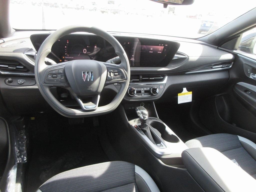 new 2025 Buick Envista car, priced at $24,752