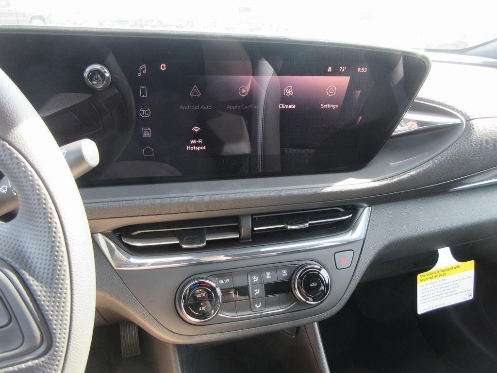 new 2025 Buick Envista car, priced at $24,752