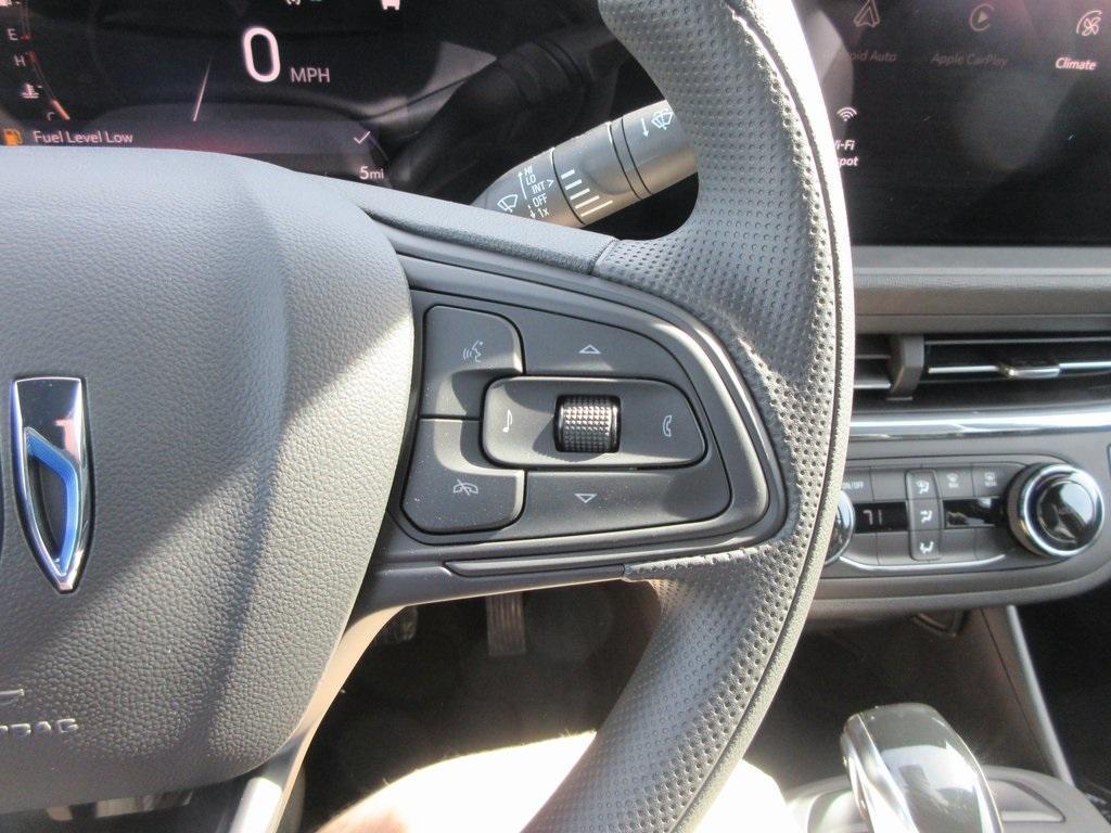 new 2025 Buick Envista car, priced at $24,752