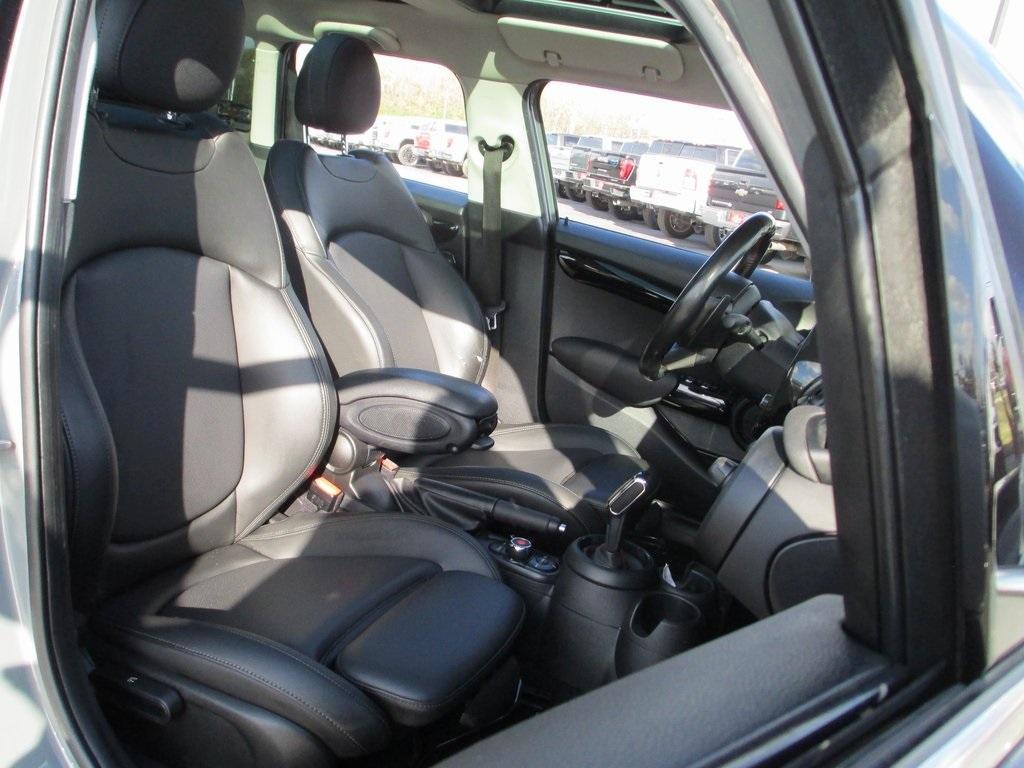 used 2020 MINI Hardtop car, priced at $17,995