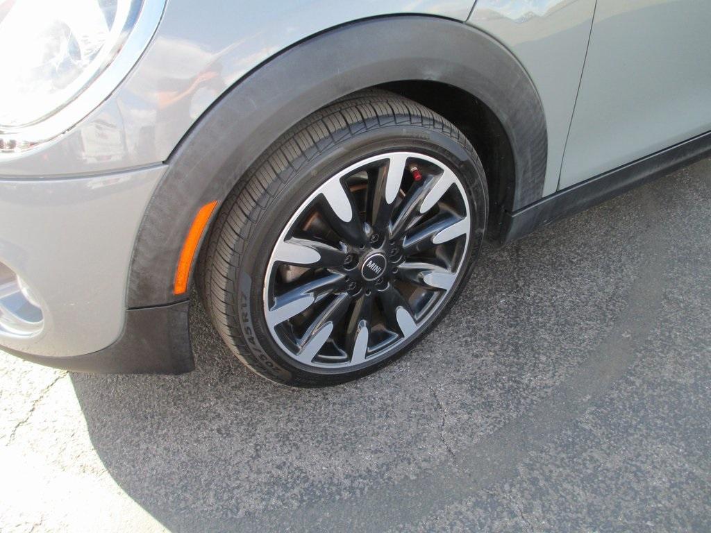 used 2020 MINI Hardtop car, priced at $17,995