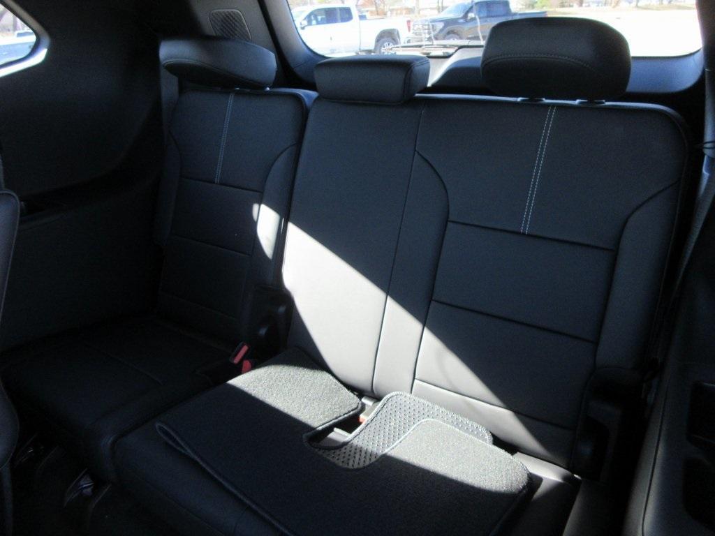 new 2025 GMC Acadia car, priced at $45,467