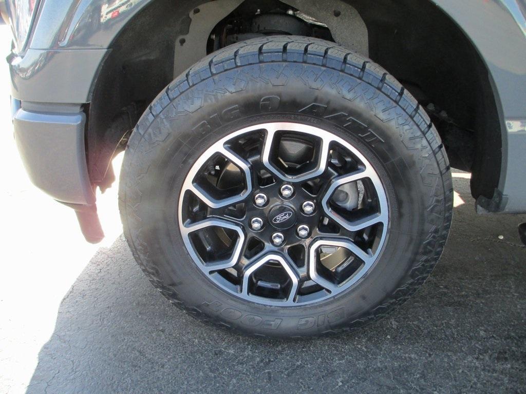 used 2021 Ford F-150 car, priced at $35,995