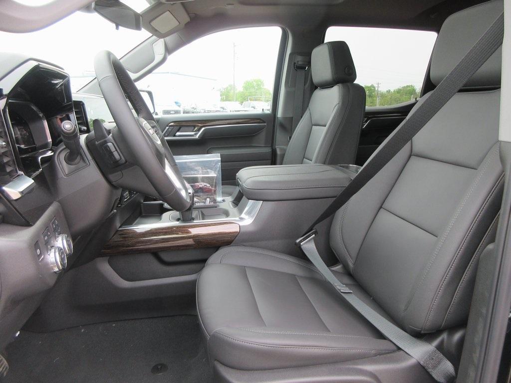 new 2025 GMC Sierra 1500 car, priced at $63,802