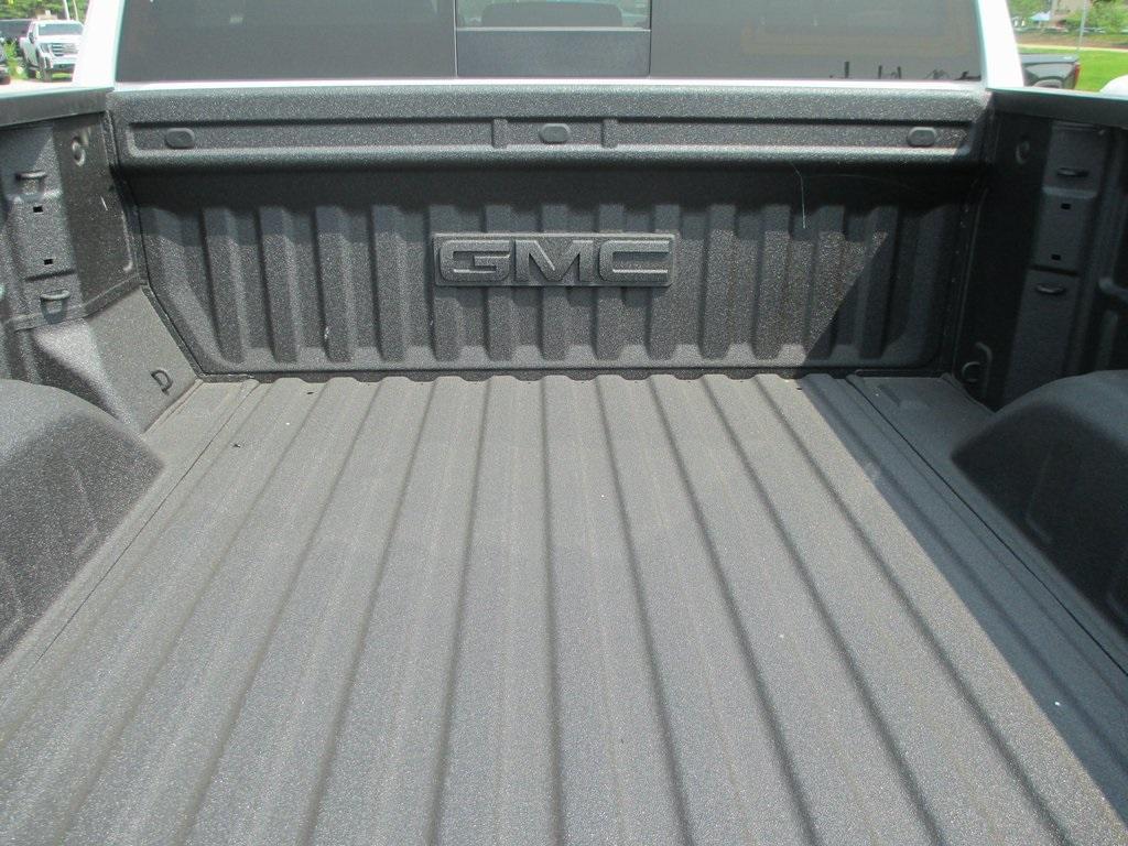 new 2025 GMC Sierra 1500 car, priced at $65,049
