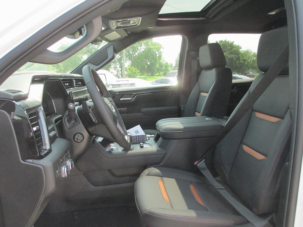 new 2025 GMC Sierra 1500 car, priced at $65,049