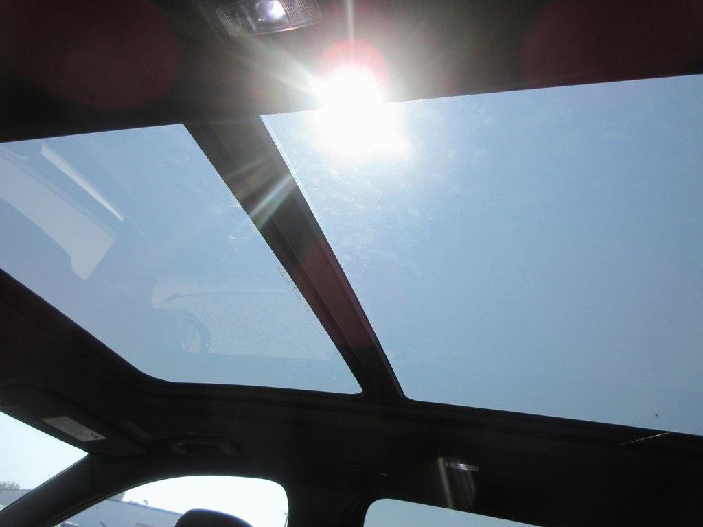 new 2025 Buick Enclave car, priced at $47,492