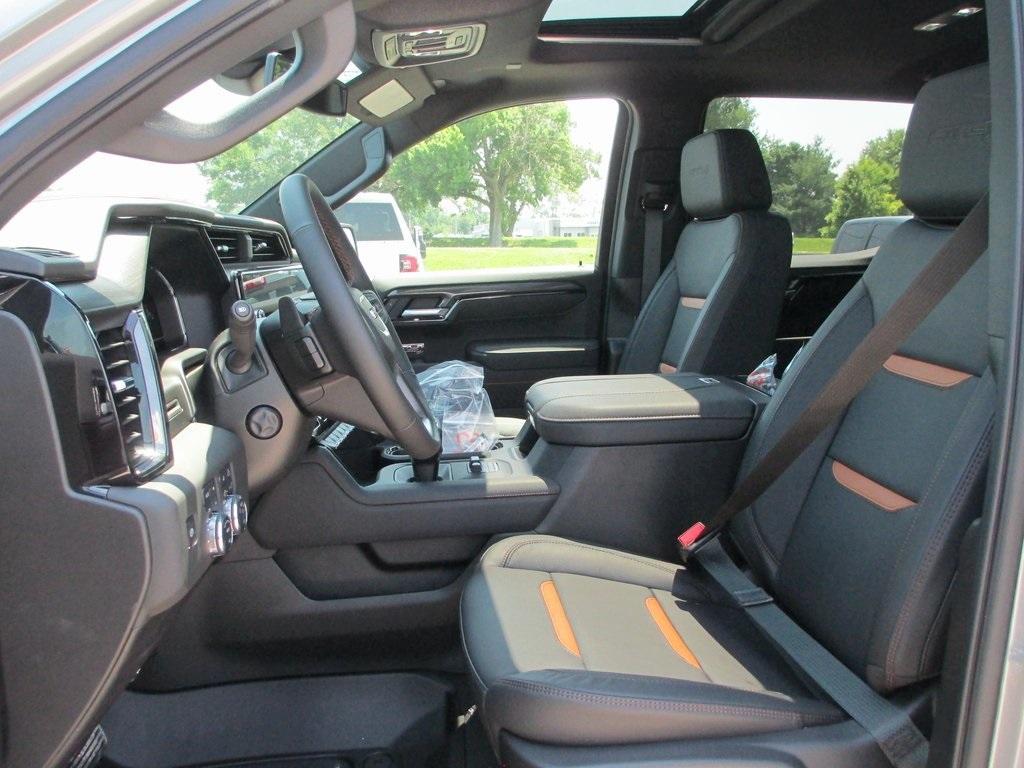 new 2025 GMC Sierra 1500 car, priced at $64,137