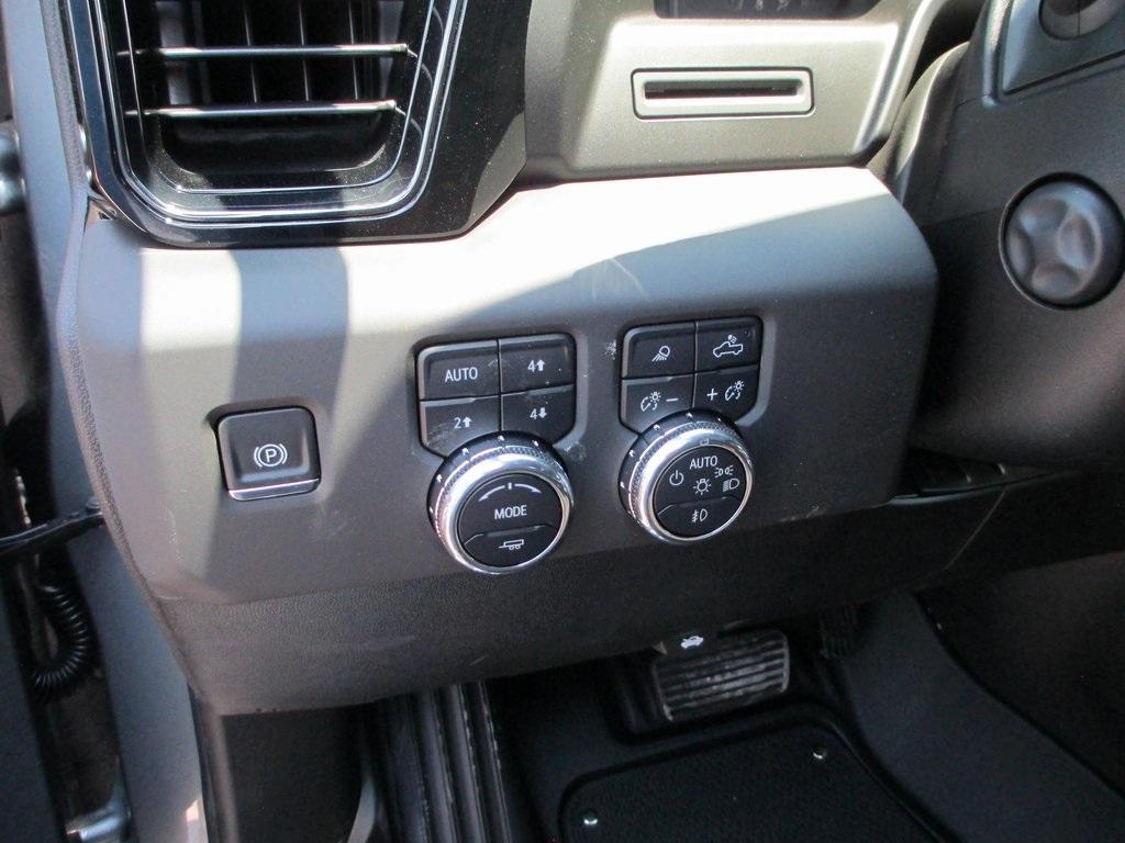 new 2025 GMC Sierra 1500 car, priced at $64,137