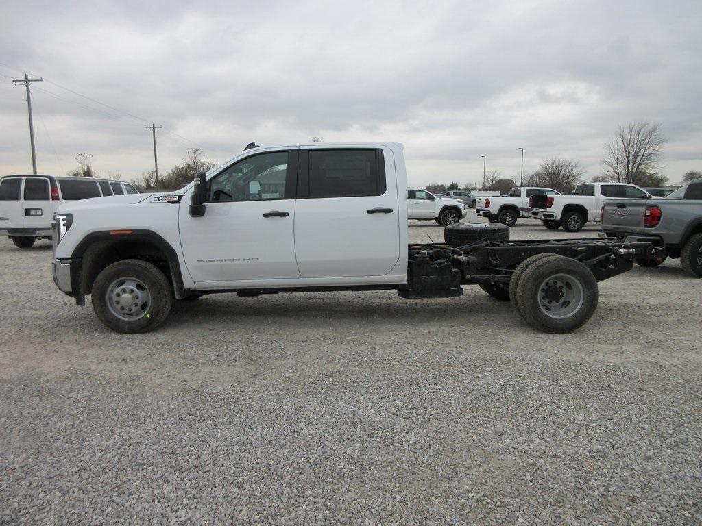 new 2025 GMC Sierra 3500 car, priced at $64,544