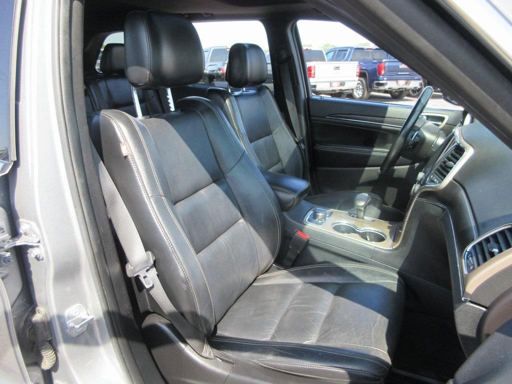 used 2015 Jeep Grand Cherokee car, priced at $11,995