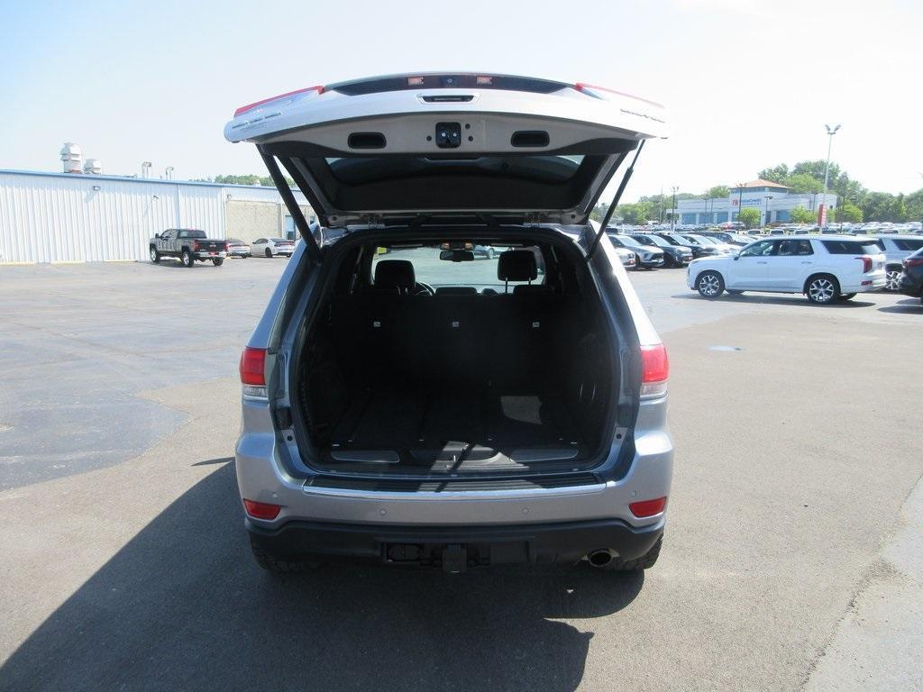 used 2015 Jeep Grand Cherokee car, priced at $11,995