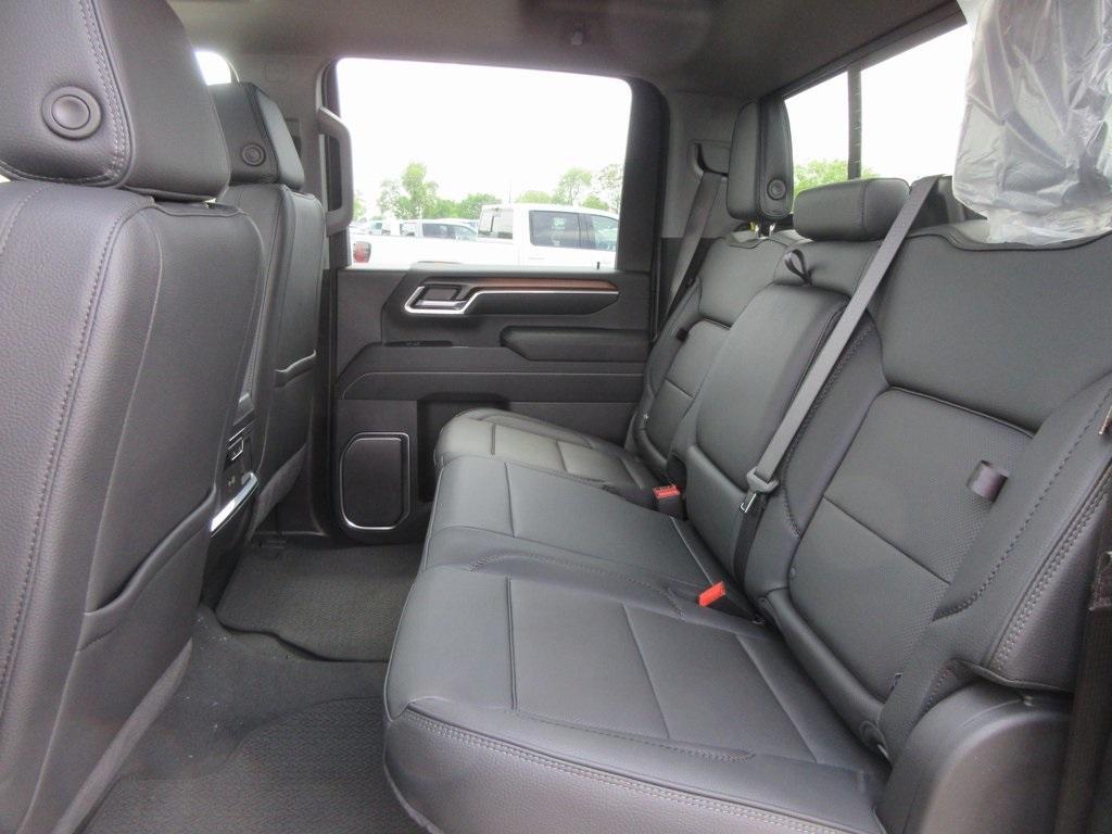 new 2025 GMC Sierra 2500 car, priced at $76,004