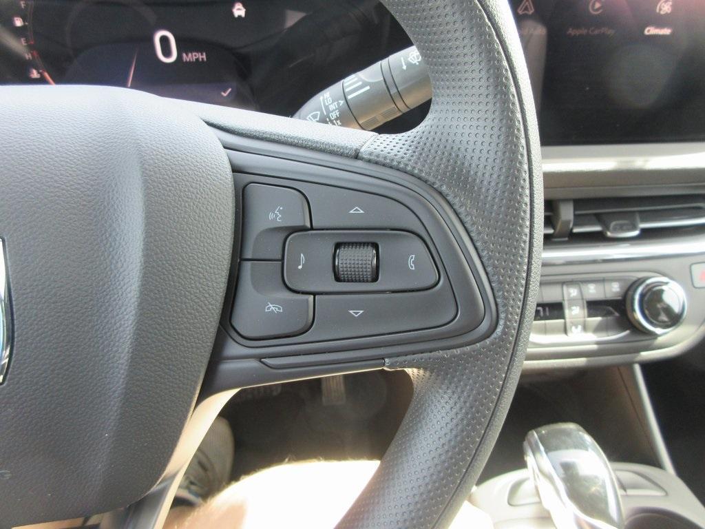 new 2025 Buick Envista car