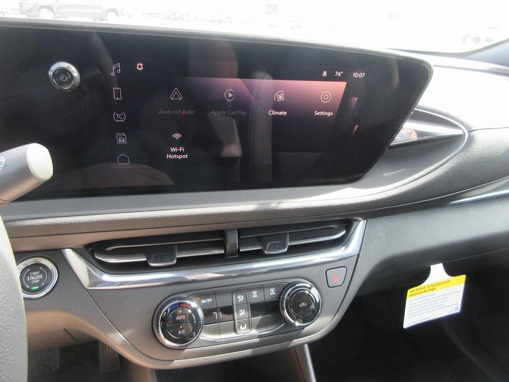 new 2025 Buick Envista car