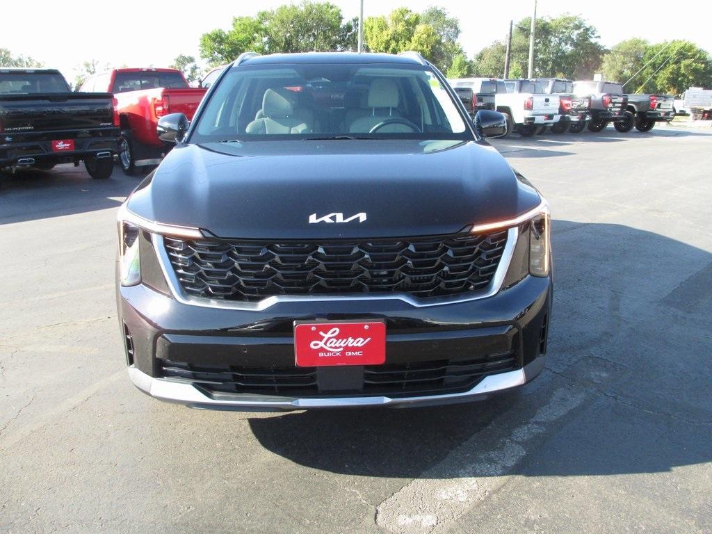 used 2025 Kia Sorento Hybrid car, priced at $34,995