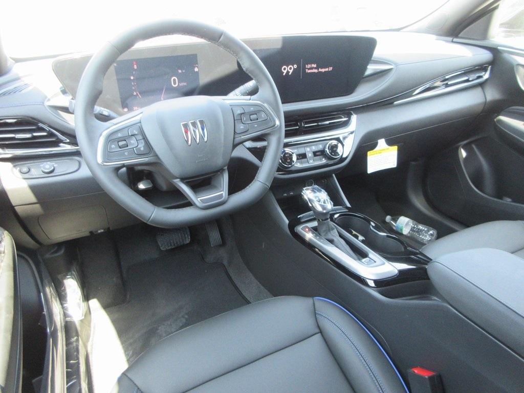 new 2025 Buick Envista car